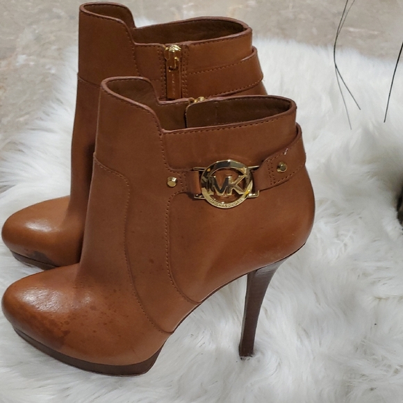Flawed Michael Kors Brown Leather  Heeled Ankle Boots Booties - Picture 12 of 14